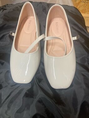 ROYAL ANNAS/Mary Jane  WHITE  patent Flats